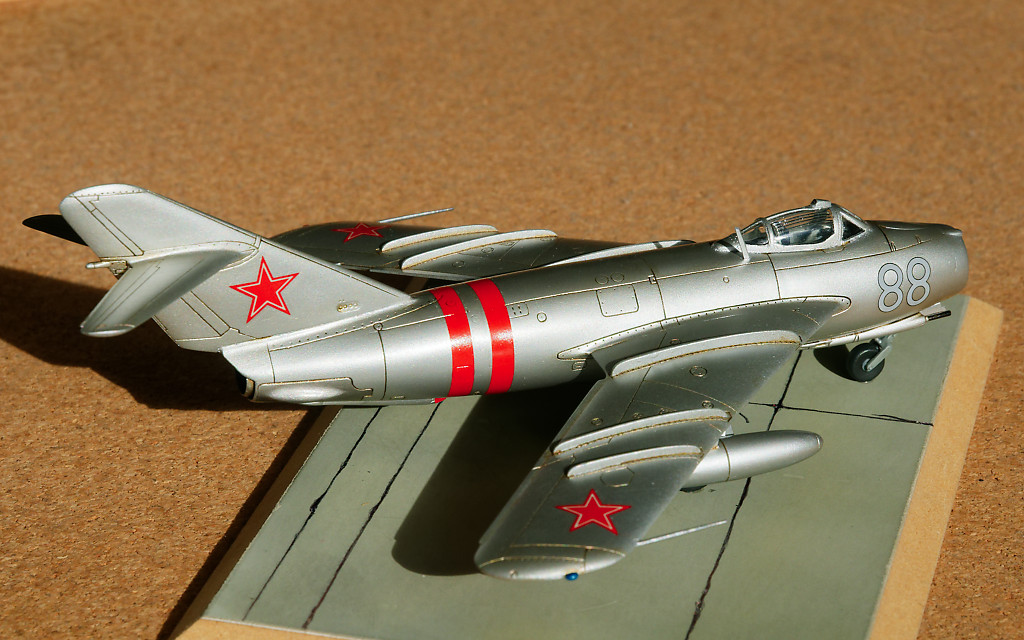 [DRAGON] MiG 17 Fresco A _bpo1634
