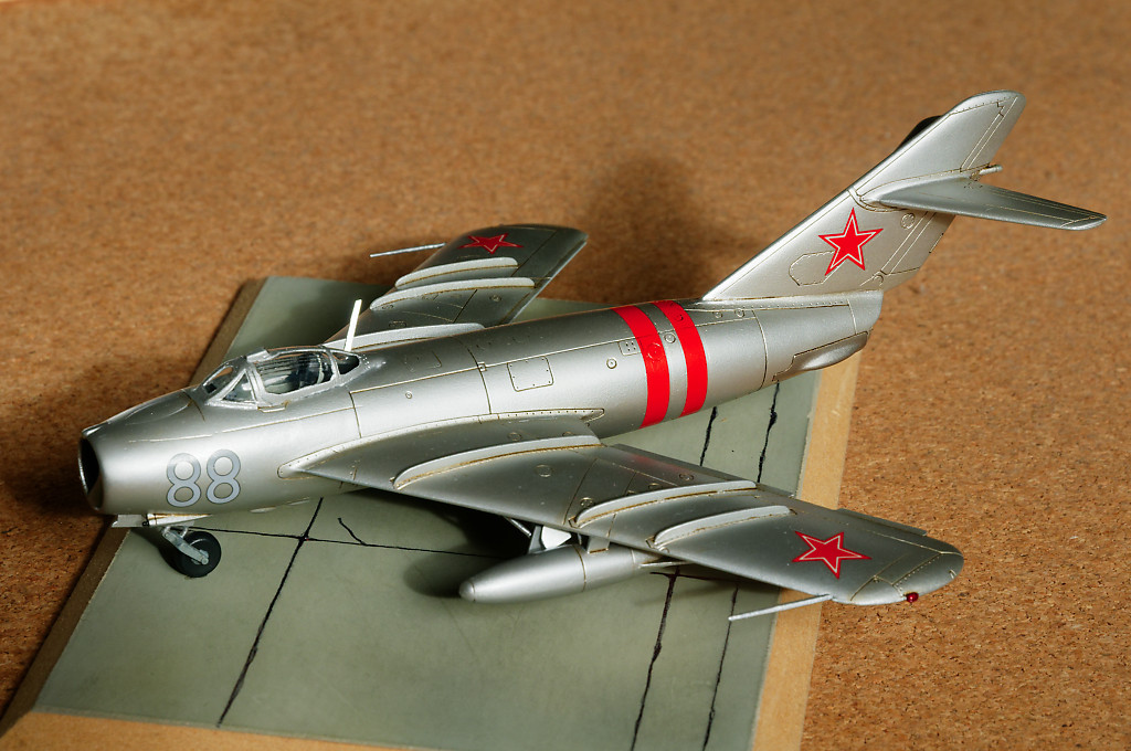 [DRAGON] MiG 17 Fresco A _bpo1641
