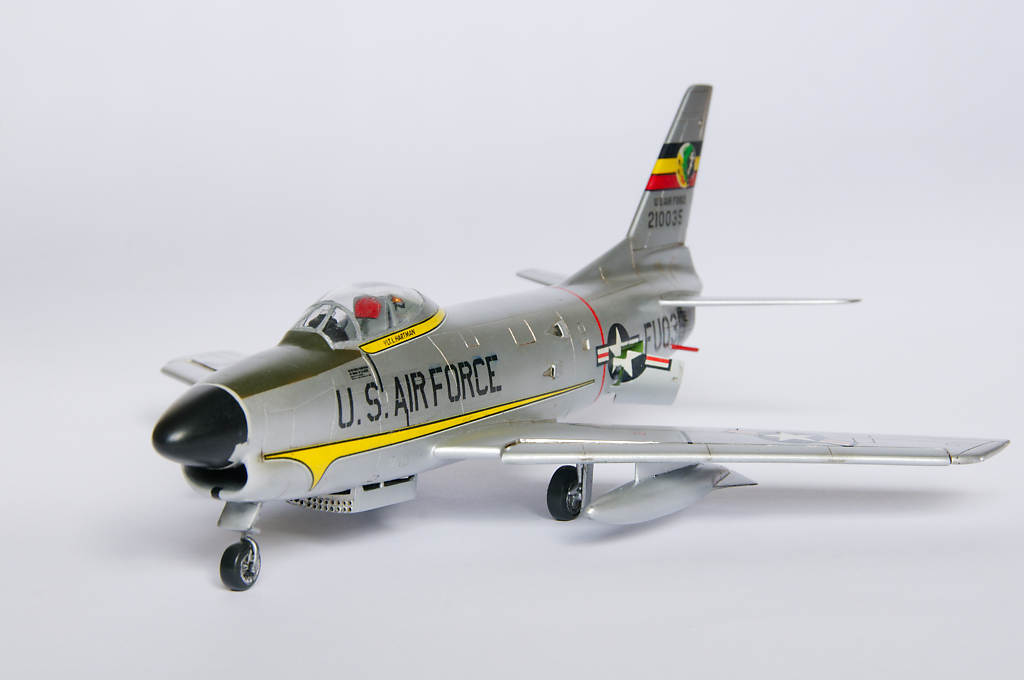 [AIRFIX] F-86D Sabre Dog "FINI" - Page 2 _bpo1811