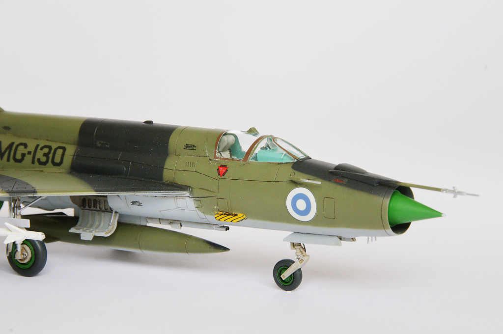 [FUJIMI] MiG 21bis "Black Lynx" _bpo1939