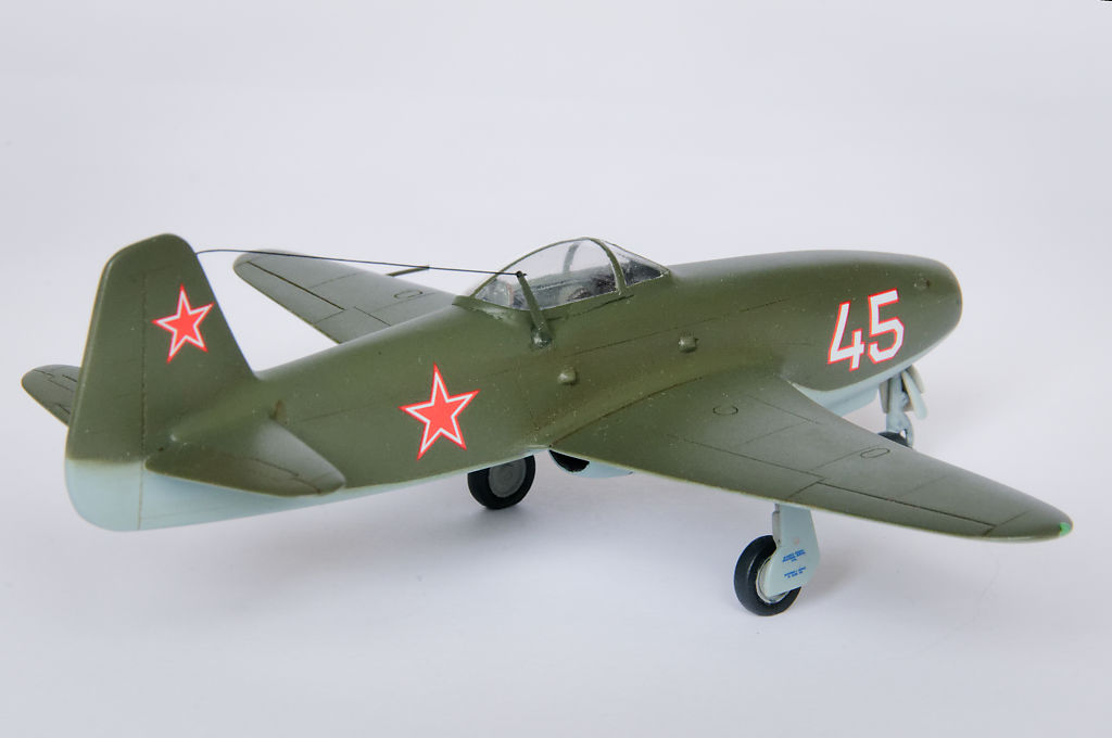 [SPECIAL HOBBY] Yak-17 _bpo2162