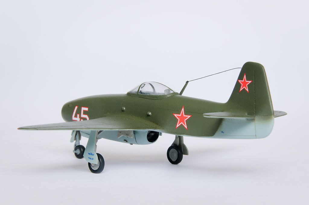[SPECIAL HOBBY] Yak-17 _bpo2163