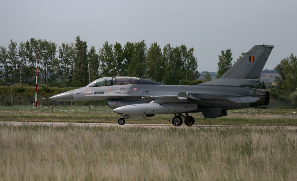 Les Belges s'entrainent à Orange F16_0121