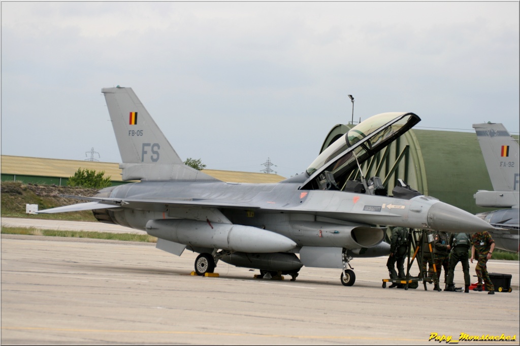 Les Belges s'entrainent à Orange F16_sp27