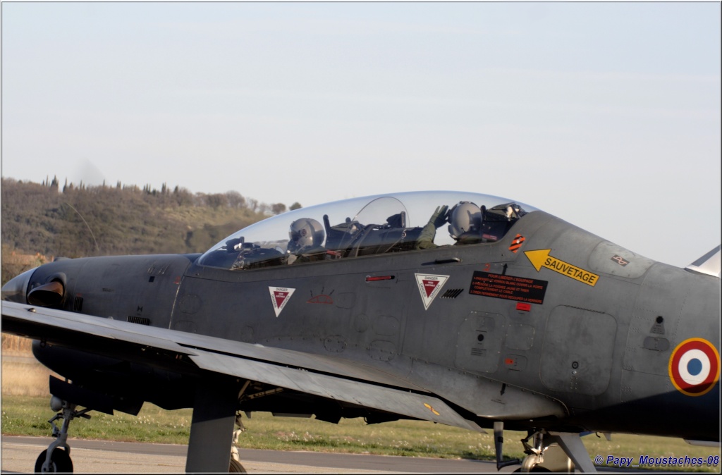 Portes Ouvertes Aéroforum  AVIGNON  CAUMONT Tucano15