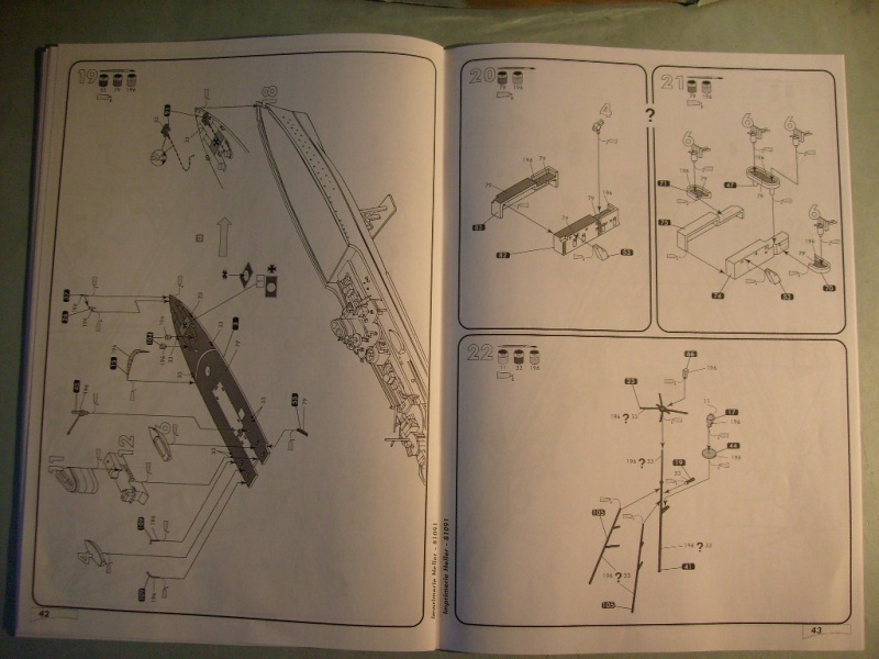 Coffret KRIEGSMARINE 1/400ème Réf 81091 S7305126