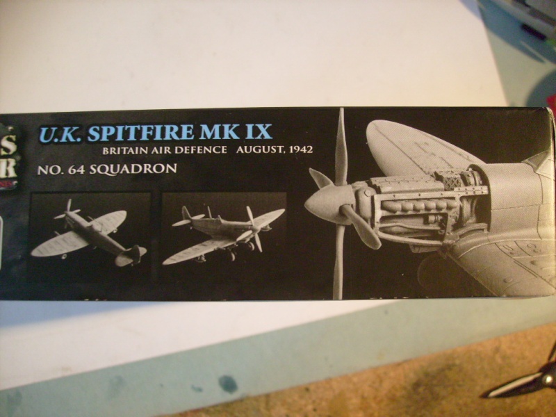 Multi-présentations UNIMAX-FORCE OF VALOR FOCKE WULF Fw190 D9 & CHANCE VOUGHT F4U-1 CORSAIR & NORTH AMERICAN P 51 MUSTANG 1/72ème S7308649