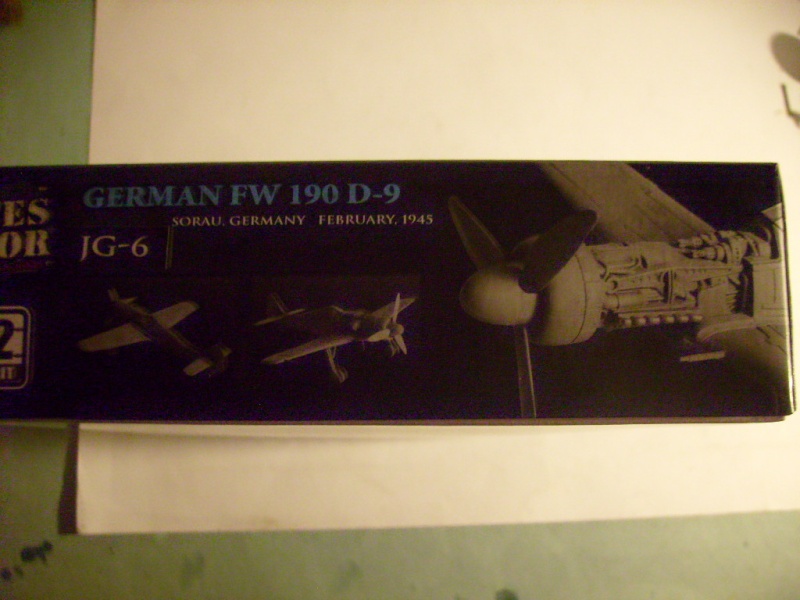 Multi-présentations UNIMAX-FORCE OF VALOR FOCKE WULF Fw190 D9 & CHANCE VOUGHT F4U-1 CORSAIR & NORTH AMERICAN P 51 MUSTANG 1/72ème S7308825