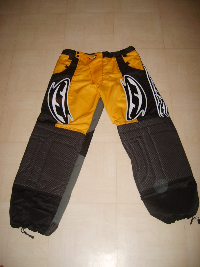 vend jersey DYE et pantalon JT S6001015