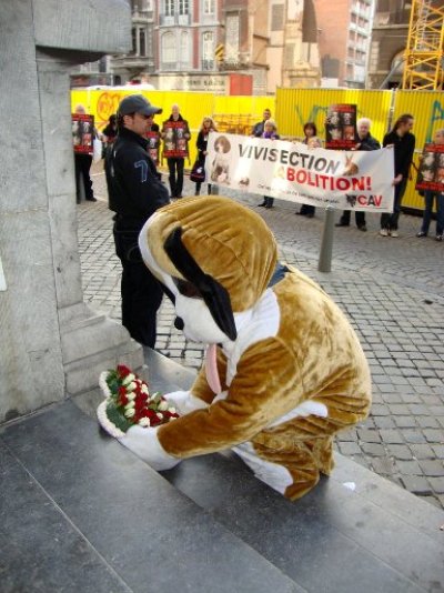  Commémoration des Animaux de laboratoire Liège et Louvain.. Expa11