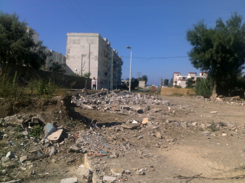 Il était une fois une cité de récasement à Aokas (photos prises le Samedi 02 juin 2012) 01062013