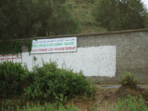 Ecole Primaire Laidi Mahmoud, Tazrourt, Tizi N Berber  57081311