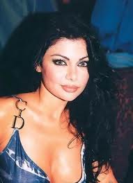 La plus sexy des chanteuses libanaises, Haifa Wahbi Image100