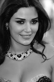 Cyrine Abdel Nour, une chanteuse libanaise  Images97