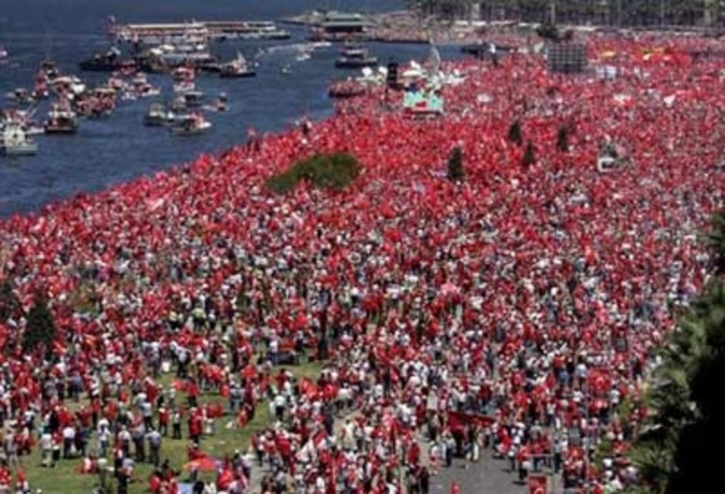 Manifestation en Turquie pour défendre la laïcité Turqui10