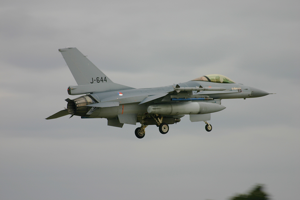 F-16 en général - Page 7 Img_9614