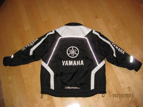 manteau motoneige yamaha