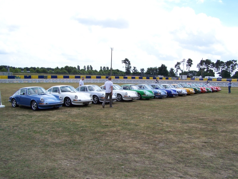 petit reportage sur le "LE MANS CLASSIC" 100_5489