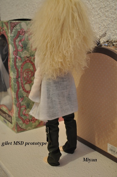 [Couture] Les ateliers de Miyan, p.10: babydoll pour minifée - Page 5 Giletp10