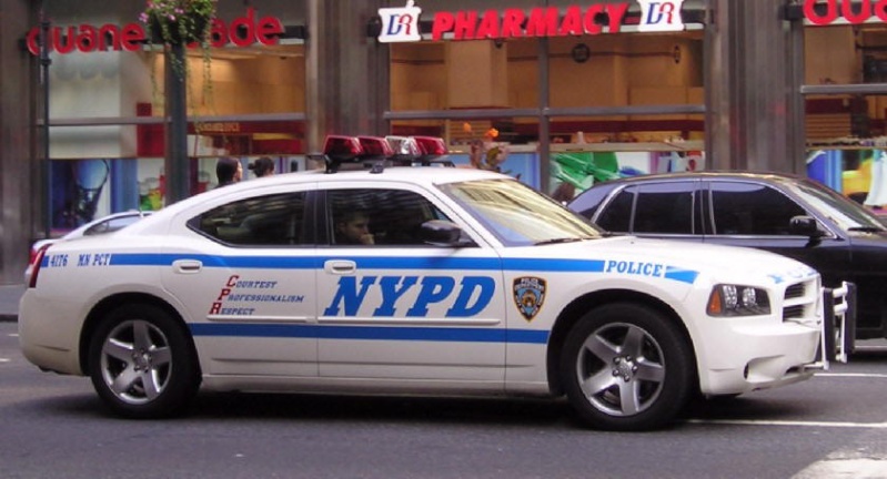 dodge charger de la police de New York - Page 4 Nypd1614