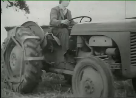 Recherche de photos anciennes Massey Ferguson Mf_cha10