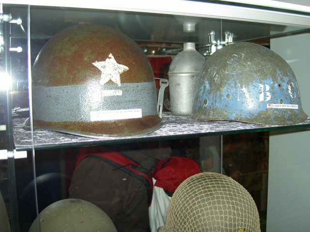 le musée d'omaha beach  Casque15