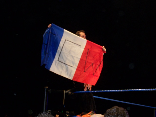 Officiel : La WWE de retour en France en 2008 ! - Page 8 100_3911