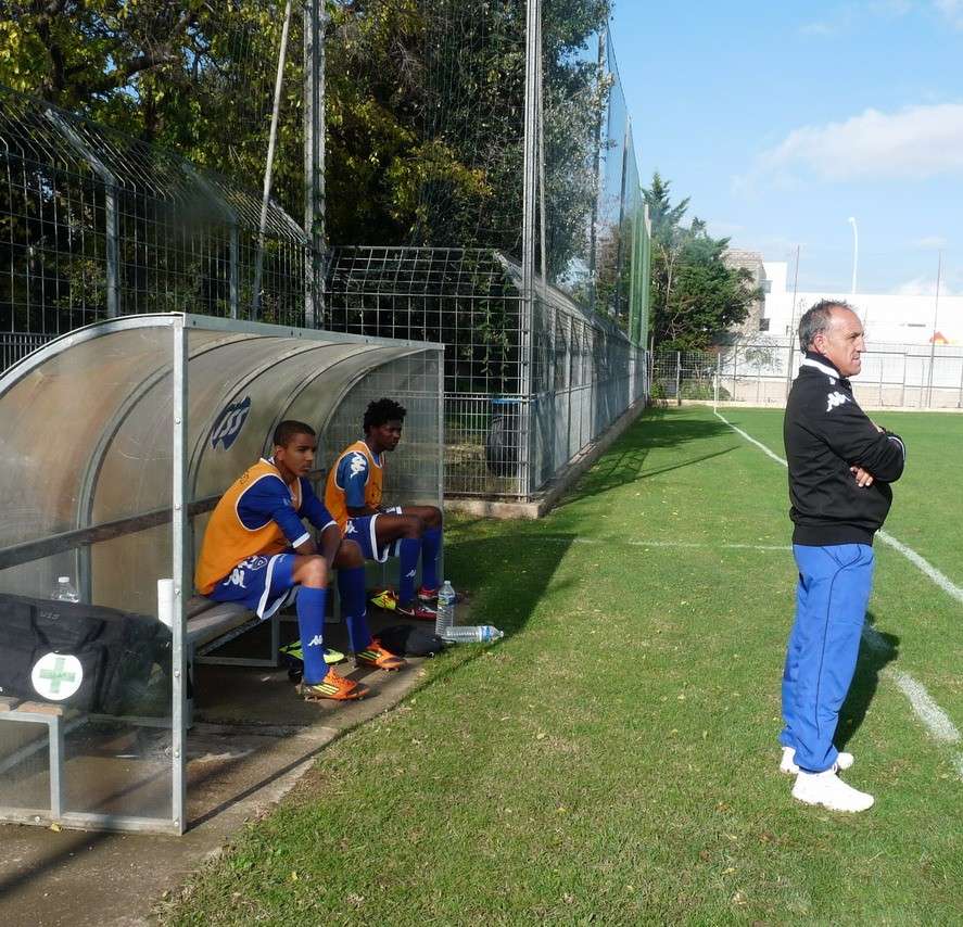 OLYMPIQUE DE MARSEILLE :LE 11 NOVEMBRE 2012 LES U19 NATIONAUX OM ET LA RESERVE OM .. UNE JOURNEE CORSE BIEN REUSSIE !!! - Page 3 P1310232