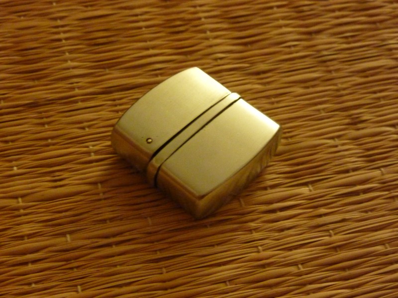 [VENDU] briquet à essence - sans marque - JAPAN P1120417