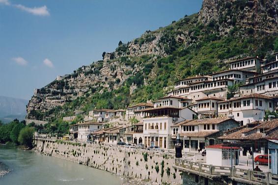 Pamje nga qytetet shqiptare Berati10