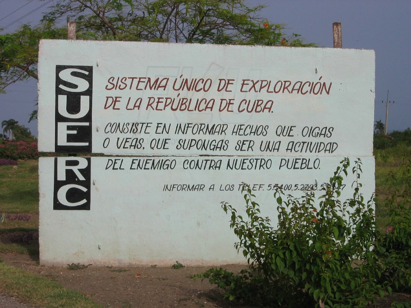 LA REALIDAD CUBANA MEDIANTE LA IMAGEN: 1959-PRESENTE - Pgina 3 Chivat11