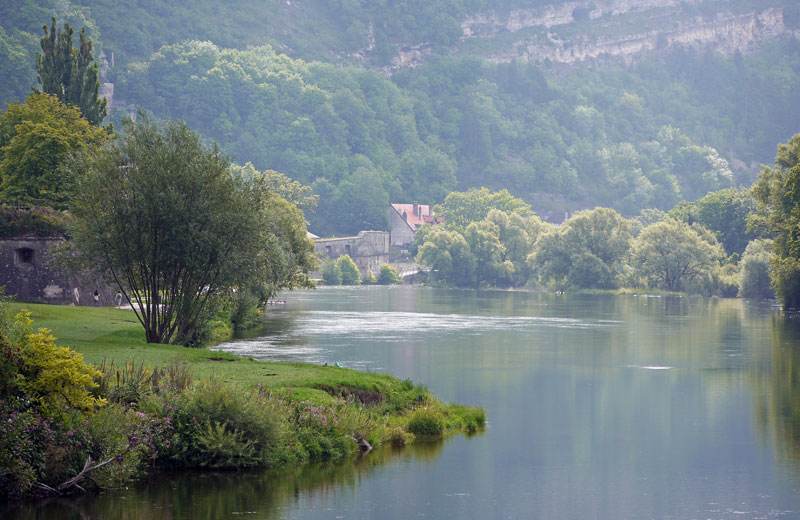 Sur les rives du Doubs+correction avec calque P1040010