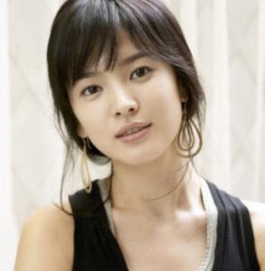 Song Hye Gyo is not a natural beauty? Song_h10