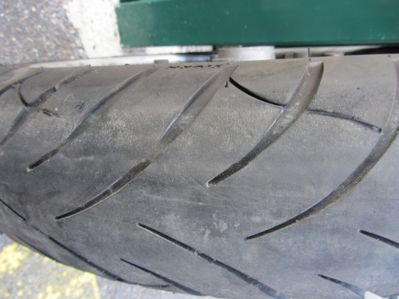 k12lt pneu avant usure irrégulière Img_0113
