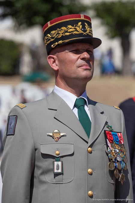 Le général Alain Lardet a pris le commandement de la Légion étrangère Lardet10
