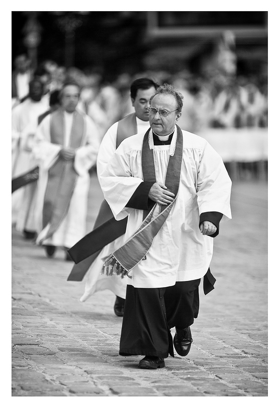 Ordinations de prêtres à Notre-Dame 20120676