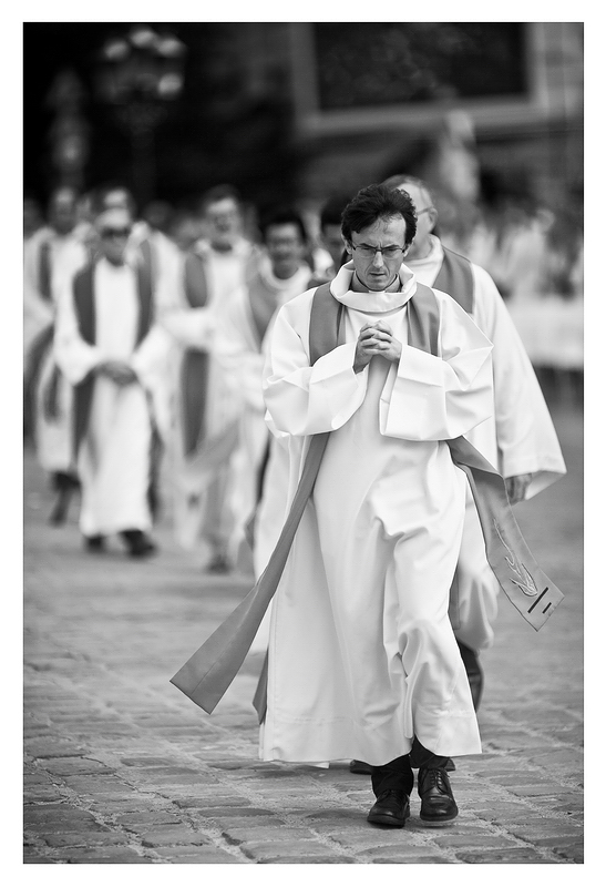Ordinations de prêtres à Notre-Dame 20120677
