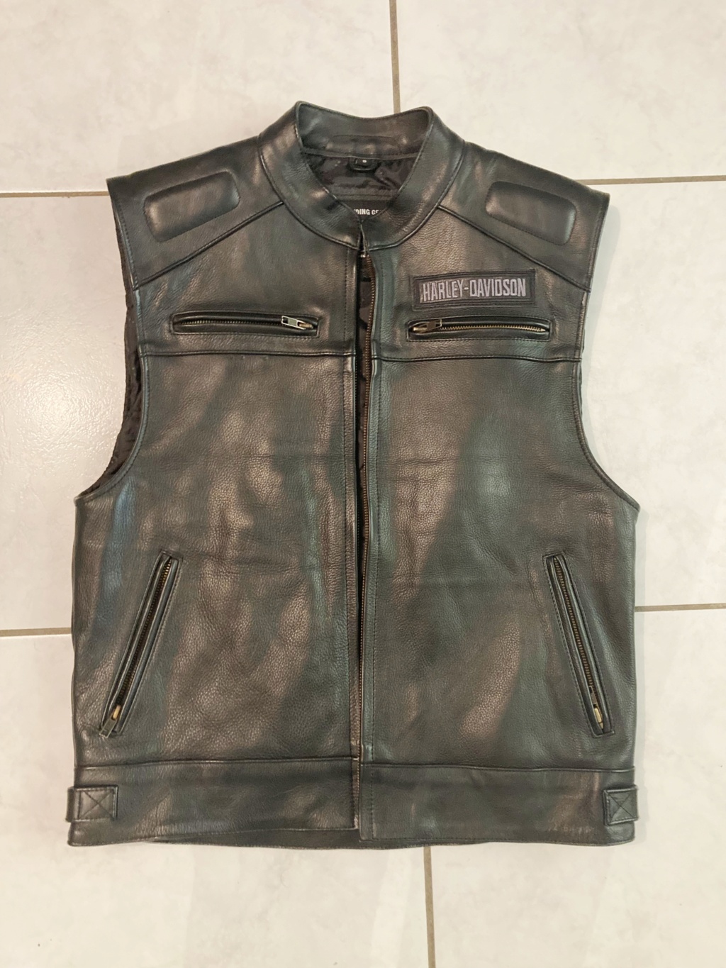 Gilet biker en cuir Harley Davidson taille M Img_7714