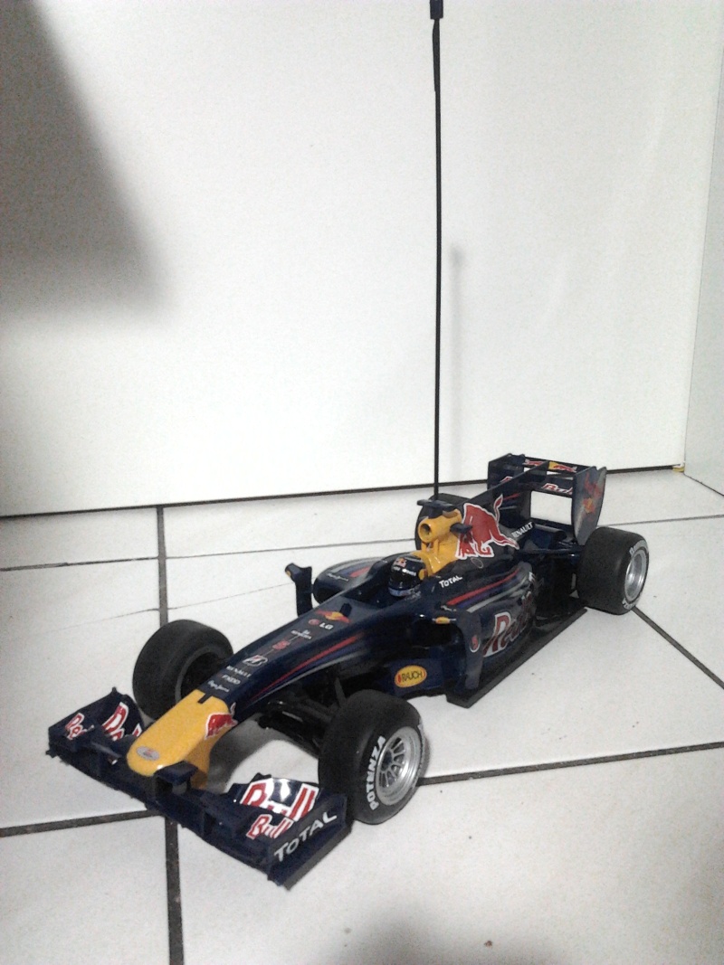 Red Bull RB6 von Dickie Toys  2011-110