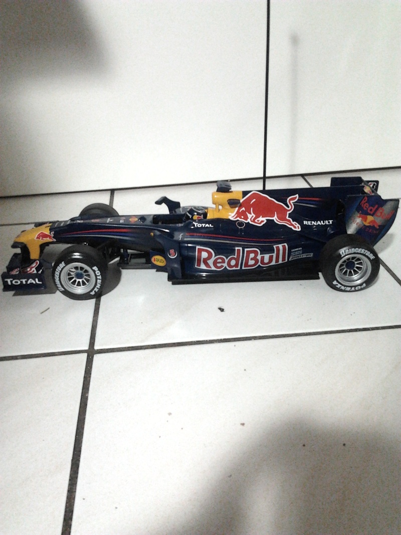 Red Bull RB6 von Dickie Toys  2011-117