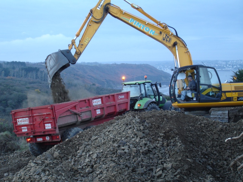 TRACTEURS DANS LE TP Photos82