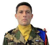 Hommage aux soldats français tué(es) en Afghanistan Lieute12