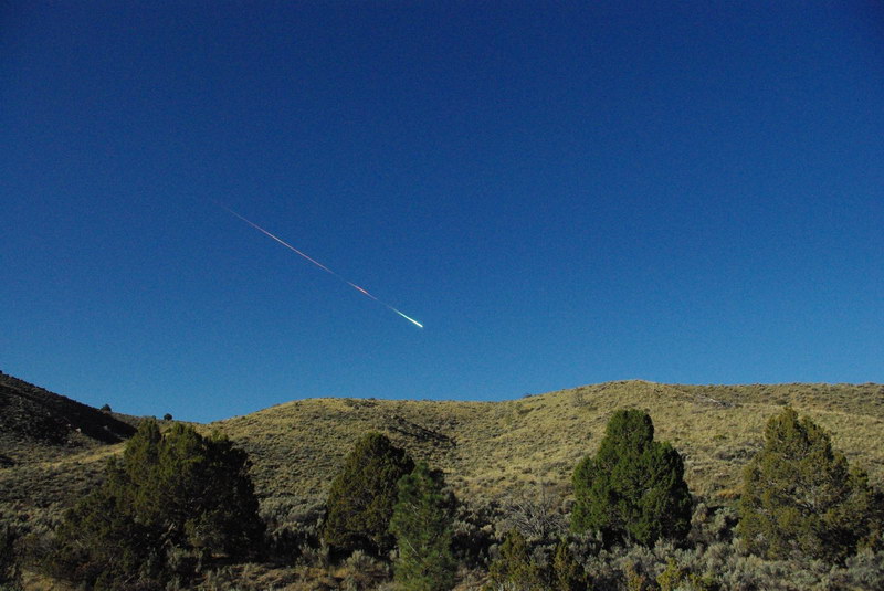 22/04/2012 - Explosion d'une météorite au-dessus de la Californie  Meteor10