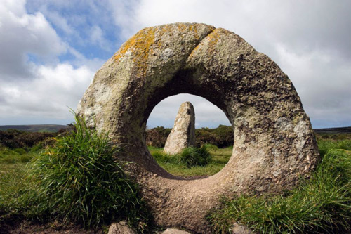 Những hòn đá kỳ lạ ở Anh The-an10