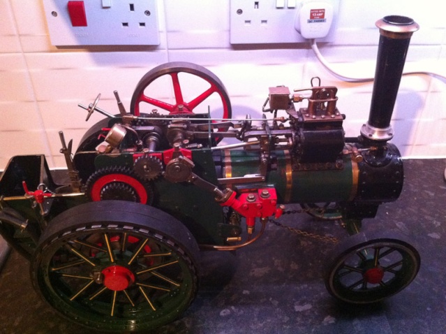 1" Minnie Traction Engine Img_1712