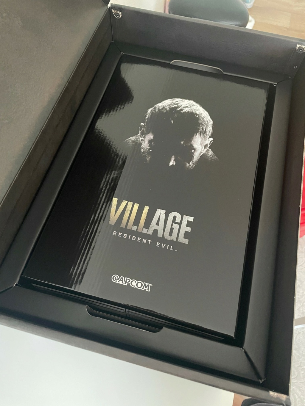 xbox - Resident Evil Village (Steelbook) Image113