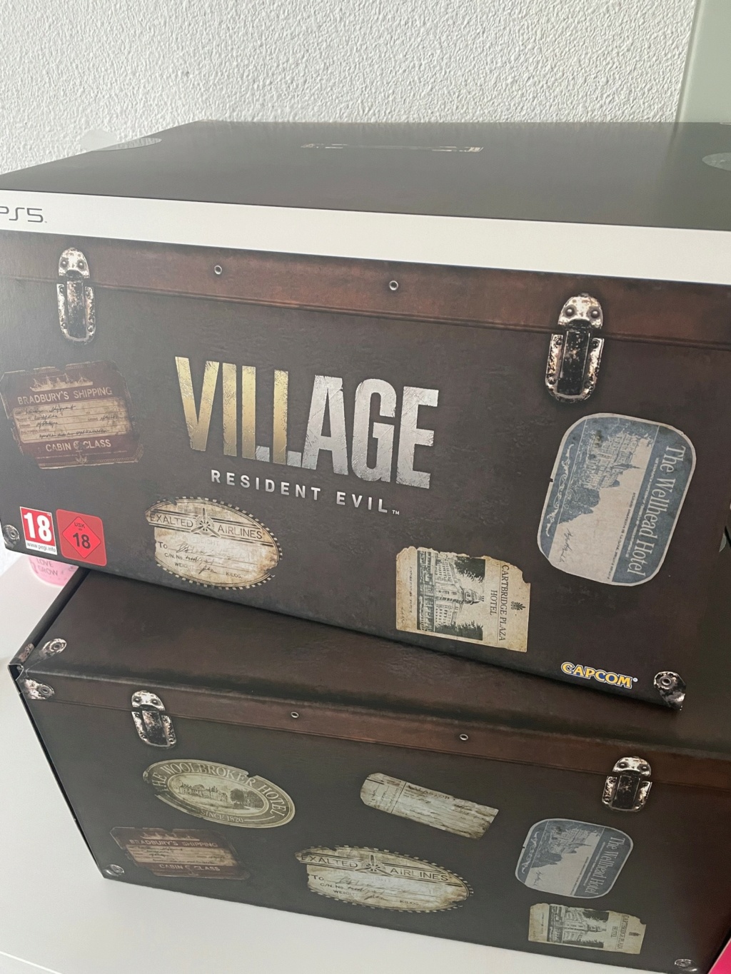 xbox - Resident Evil Village (Steelbook) Image510