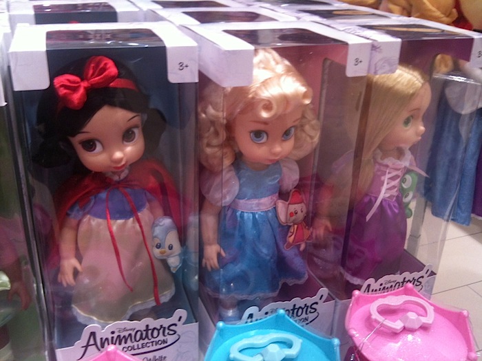 2012 - Anno delle principesse nei Disney Store Foto_310