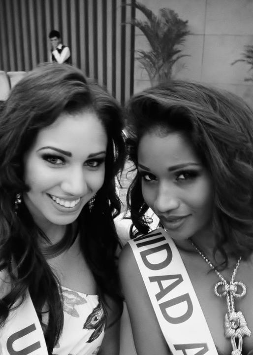 Pageant-mania COVERAGE**** MISS INTERNATIONAL 2011 -Evening Gown Preliminary/Swimsuit/Final Stretch!! - Page 2 29971610