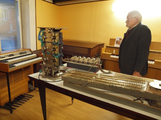 Harmonium amplifié - Page 2 1er_no10